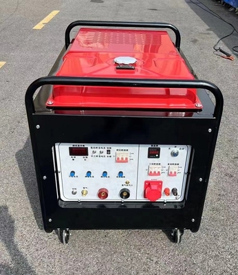 El aire de 4 movimientos refrescó los generadores de soldadura diesel 300A con el tanque diesel 25L